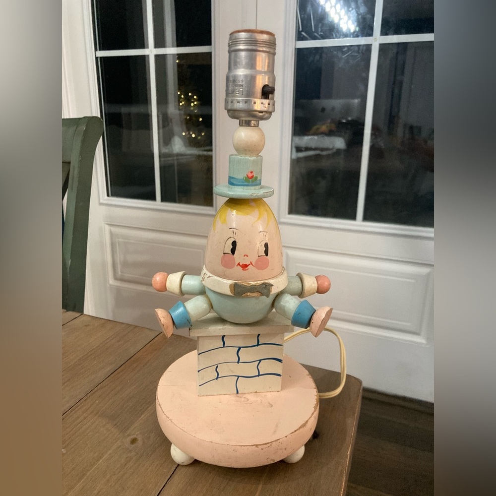 Vintage Humpty Dumpty Lamp